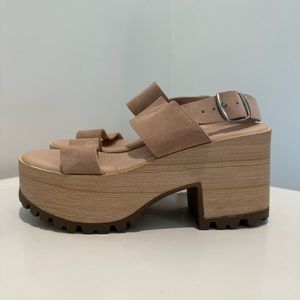 Musee & Cloud Natural Suede Leather Platform Sandal
